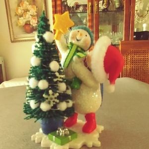 Hallmark Trimming the Tree, 1st in series . 2008